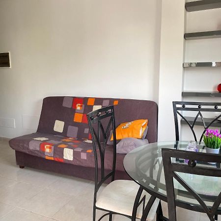 Seaside Apartment With Balcony Las Galletas Bagian luar foto